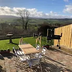 Oaklodge House