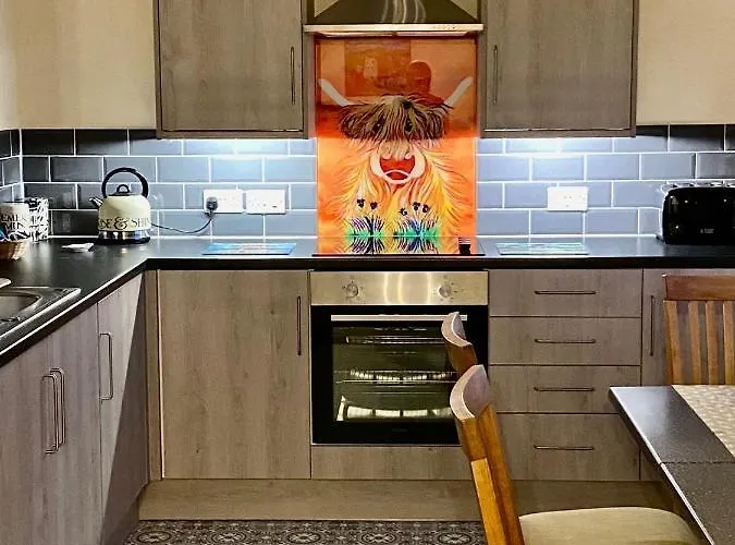 Oaklodge House بيت للعطل