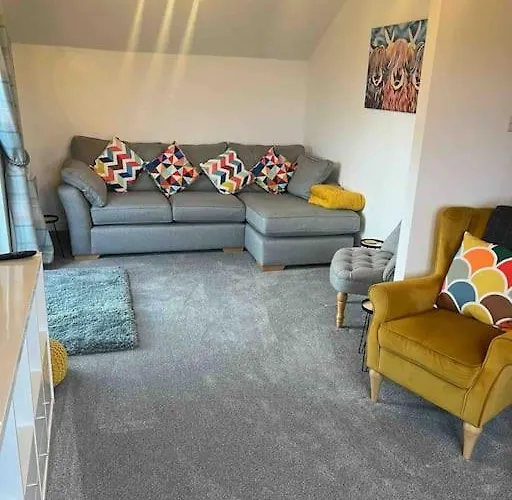 Oaklodge House بيت للعطل *