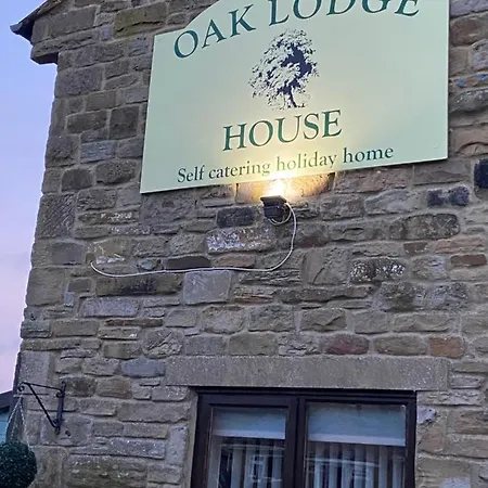 Oaklodge House *