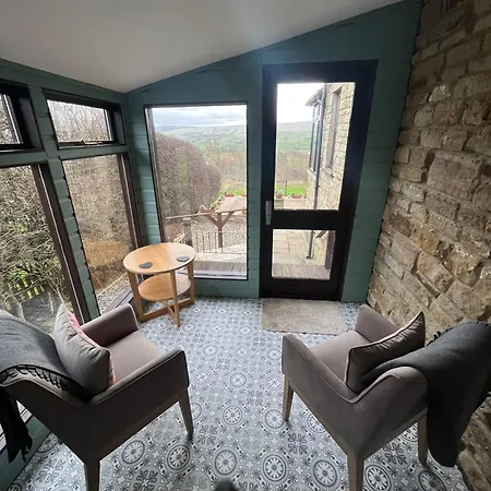 בית נופש Oaklodge House לייבורן