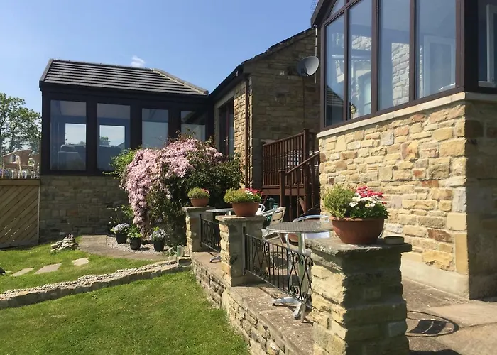 Oaklodge House Holiday home *